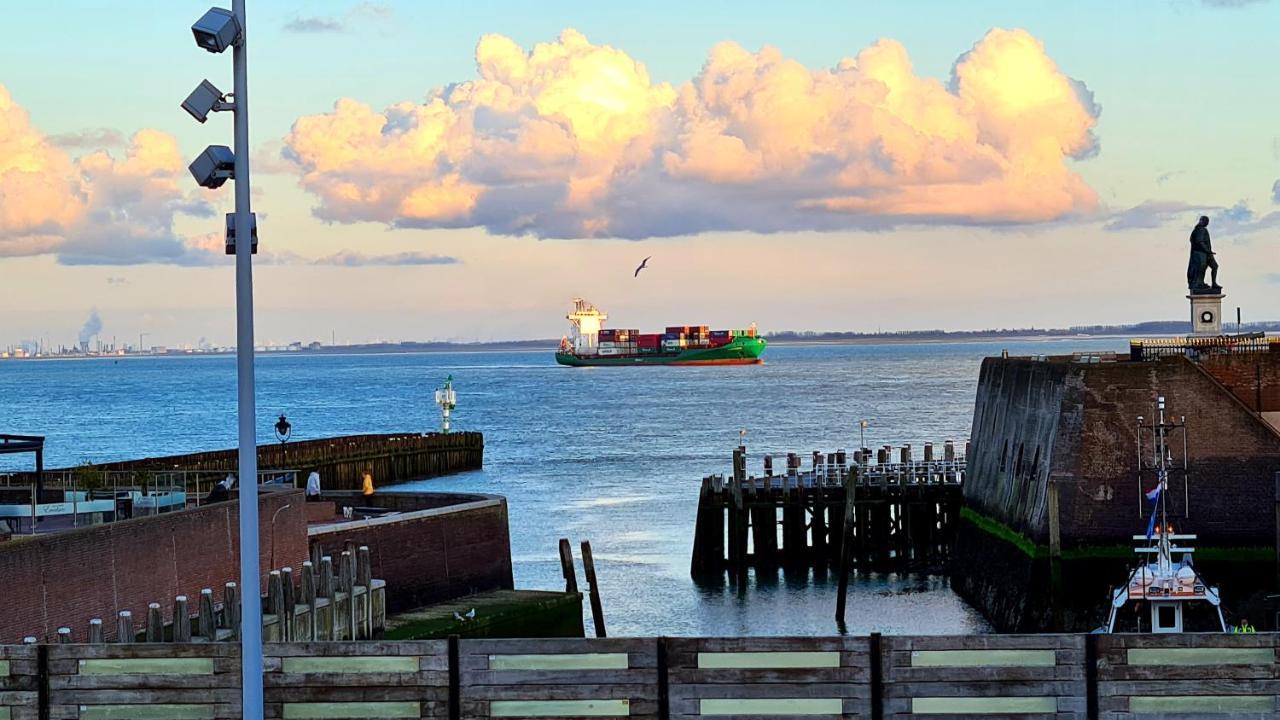 Rijksmonument Havenzicht, Met Zeezicht, Ligging Direct Aan Zee En Centrum Vlissingen Exterior photo